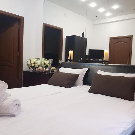Ground Floor Mega Mall National Arena Monza Bukares Bagian luar foto